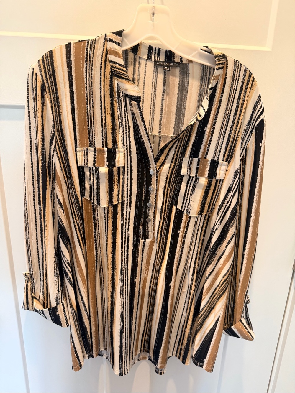 Ava & Grace XL Black Tan Stripe Roll Tab Sleeve Pocket Tunic Blouse